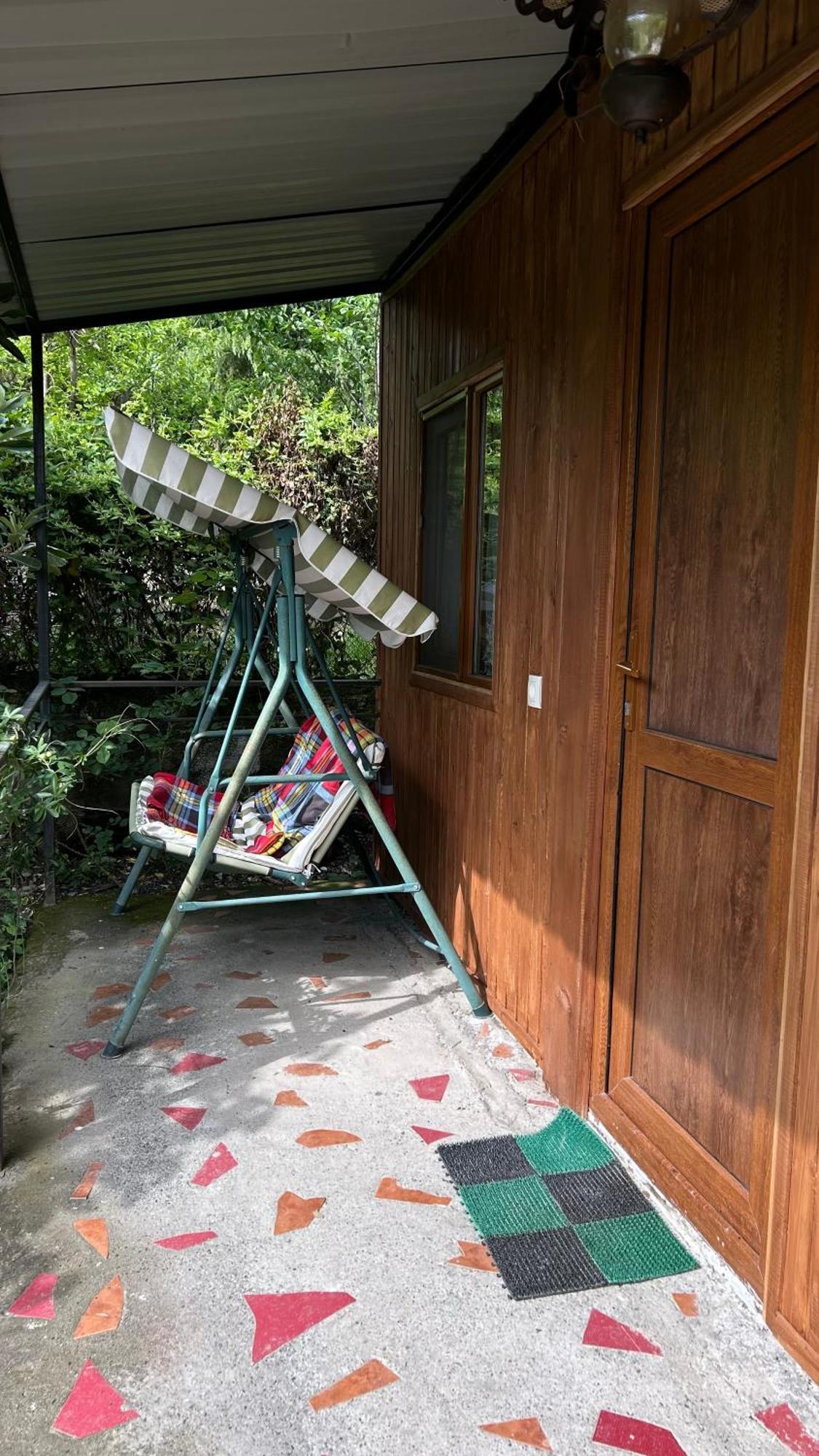 Ludwig Guesthouse Лагодехи Екстериор снимка
