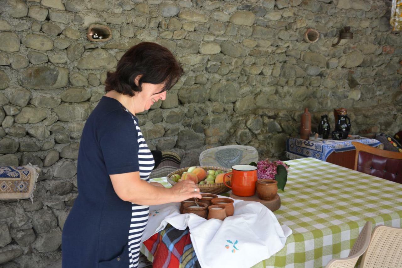 Ludwig Guesthouse Лагодехи Екстериор снимка