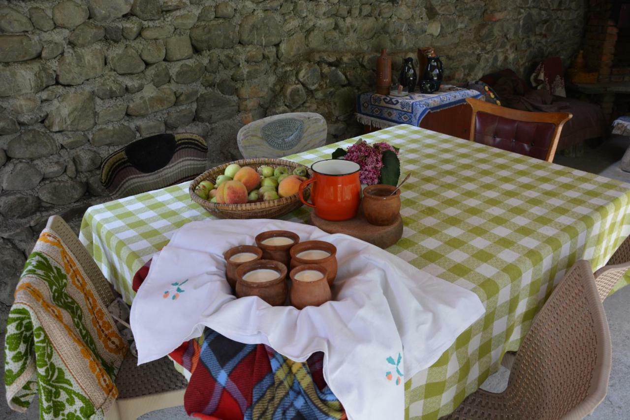 Ludwig Guesthouse Лагодехи Екстериор снимка